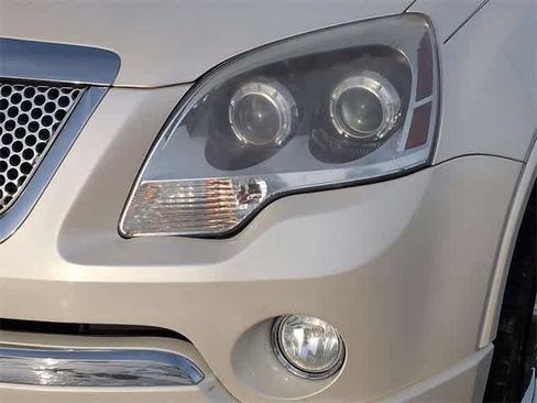 Used 2012 GMC Acadia Denali image 11
