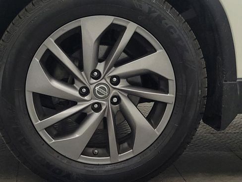 Used 2016 Nissan Rogue SL w/ SL Premium Package FWD image 31