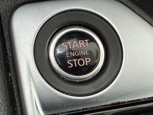 Used 2025 Nissan Sentra SV FWD image 17