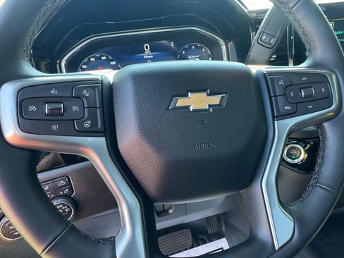 Used 2025 Chevrolet Silverado 3500 LT w/ Convenience Package image 16
