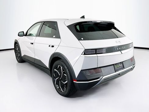 Used 2024 Hyundai Ioniq 5 SE image 5