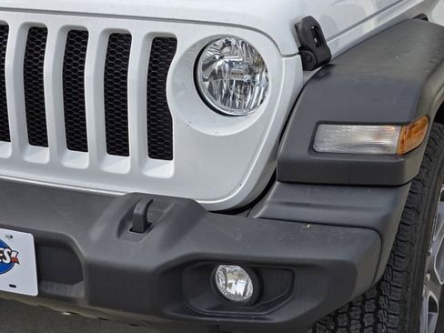 Certified 2022 Jeep Wrangler Unlimited Sport image 9