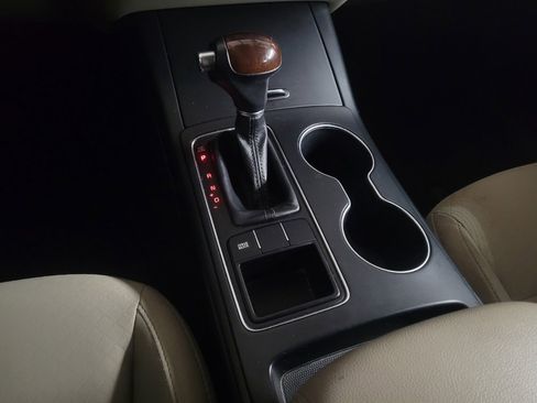 Used 2019 Kia Sorento LX image 26