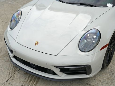 Used 2024 Porsche 911 Targa 4 GTS w/ Premium Package image 51