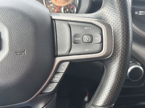 Used 2024 RAM 2500 Tradesman w/ Chrome Appearance Group AWD/4WD image 12