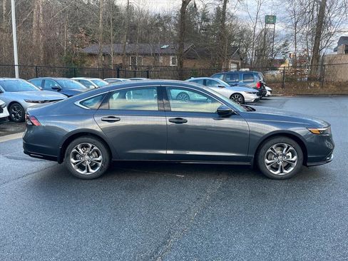 New 2025 Honda Accord EX-L image 3