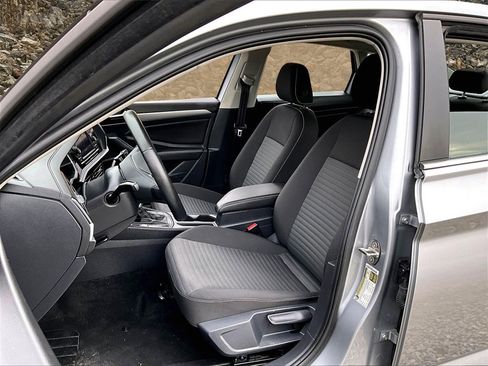 Used 2024 Volkswagen Jetta S image 21