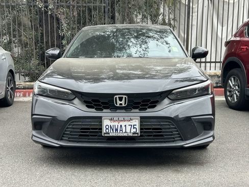 Used 2022 Honda Civic Sport image 2