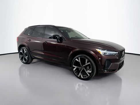 New 2026 Volvo XC60 B5 Ultra w/ Climate Package PRO image 3
