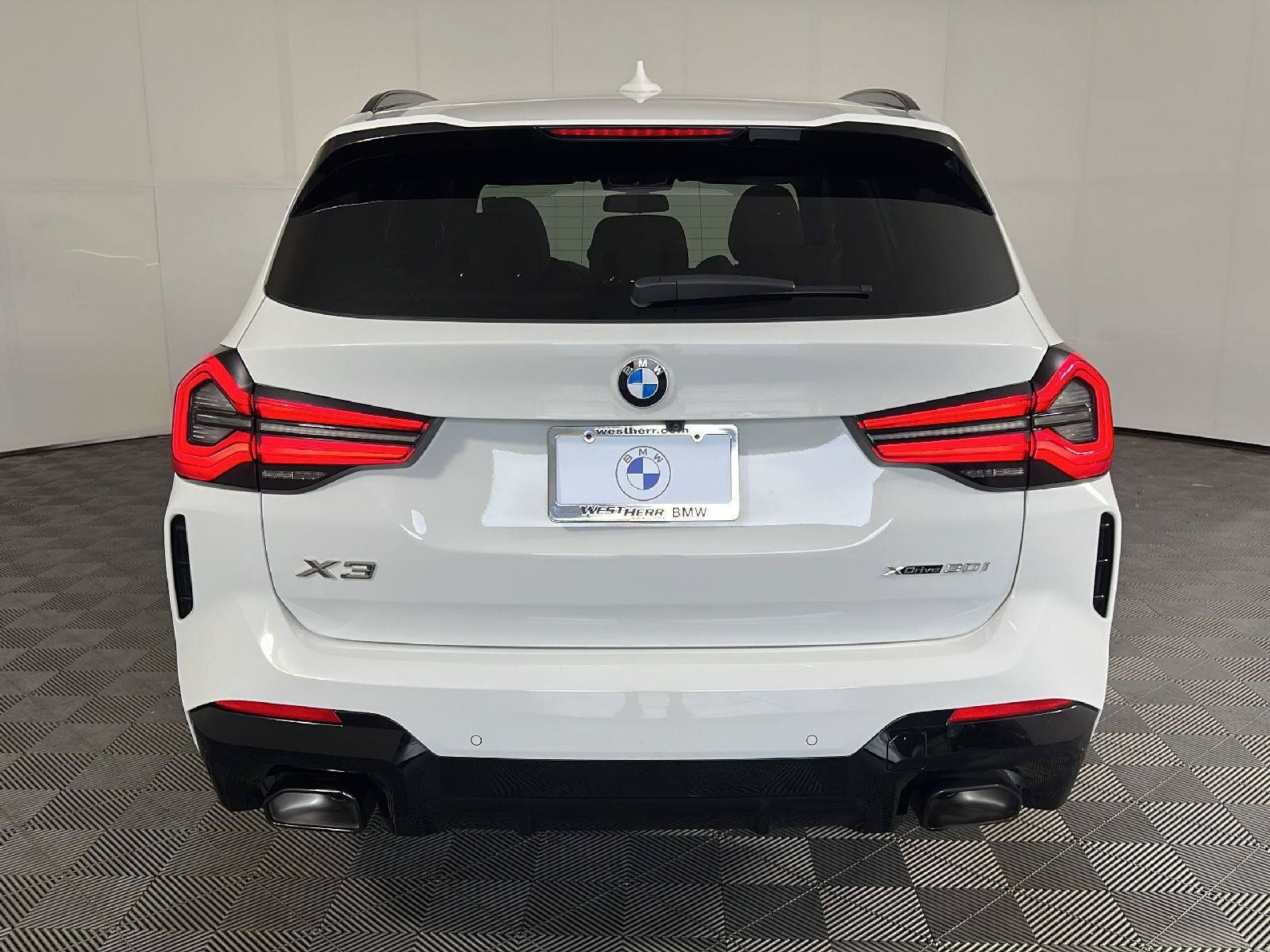 Used 2023 BMW X3 xDrive30i w/ M Sport Package AWD/4WD image 6