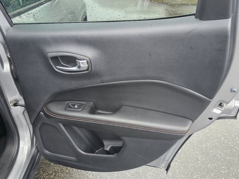 Used 2021 Jeep Compass Latitude image 22