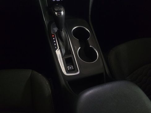 Used 2021 Chevrolet Equinox LT image 26