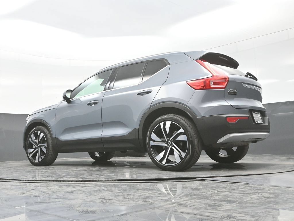 Used 2023 Volvo XC40 B5 Ultimate w/ Protection Package Premier AWD/4WD image 30