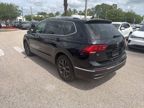 Used 2023 Volkswagen Tiguan SE w/ Panoramic Sunroof Package image 7