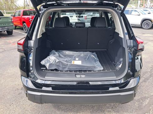 New 2026 Nissan Rogue SV AWD/4WD image 24