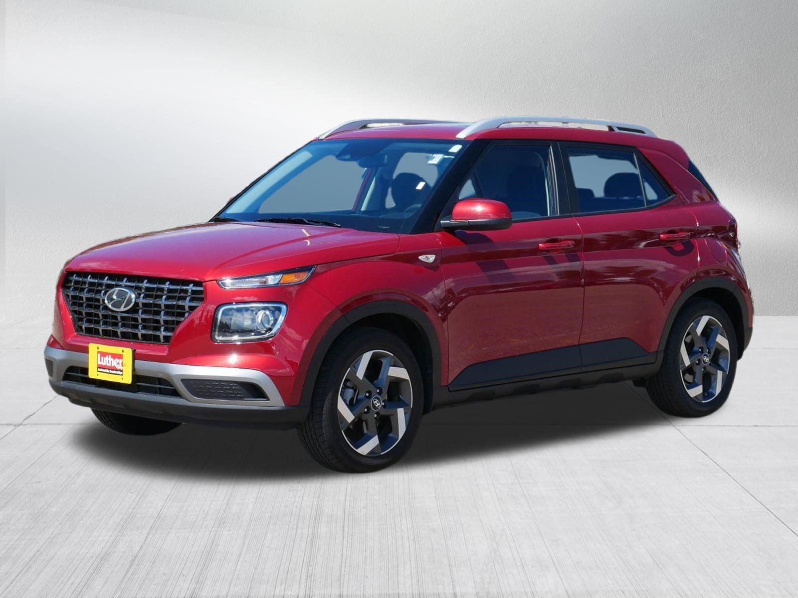 Used 2026 Hyundai Venue SEL FWD image 3
