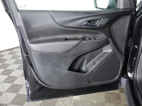 Used 2024 Chevrolet Equinox LT image 23