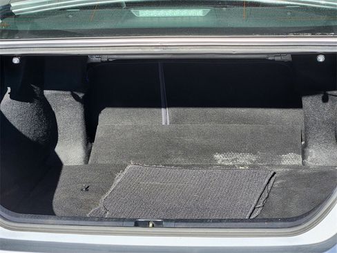 Used 2018 Toyota Camry SE image 11