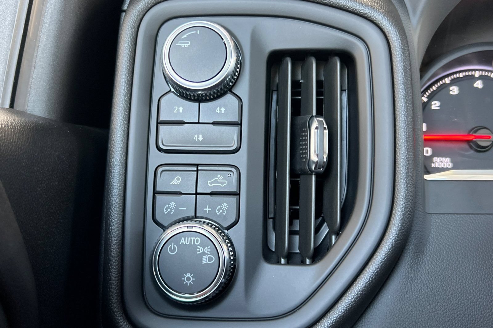 New 2025 GMC Sierra 2500 Pro w/ Convenience Package AWD/4WD image 26