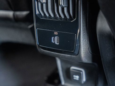 Used 2025 Jeep Compass Latitude w/ Sun & Sound Group image 39