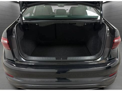 Used 2025 Volkswagen Jetta Sport FWD image 19