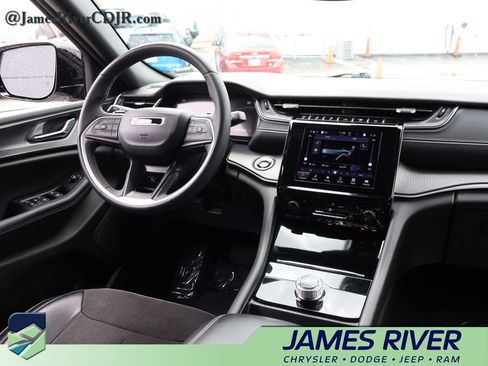 Used 2024 Jeep Grand Cherokee L Laredo AWD/4WD image 14