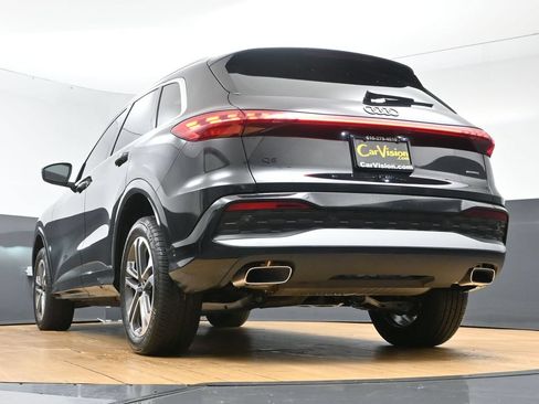 Used 2025 Audi Q5 Premium Plus w/ Premium Plus AWD/4WD image 49