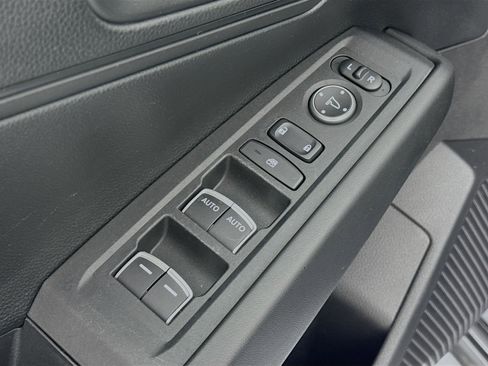 Certified 2023 Honda Accord LX image 17