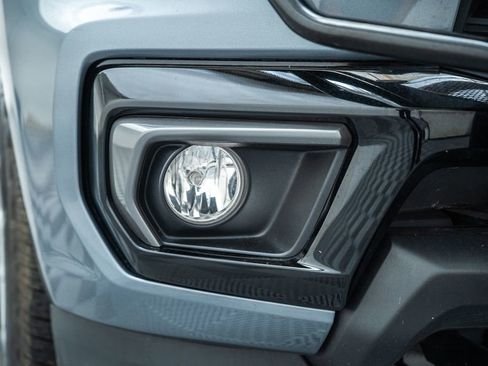 Used 2022 Chevrolet Colorado LT w/ LT Convenience Package AWD/4WD image 16