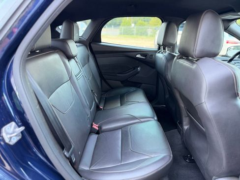 Used 2016 Ford Focus ST w/ Equipment Group 402A FWD image 42