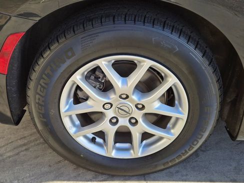 Used 2023 Chrysler Voyager LX image 9