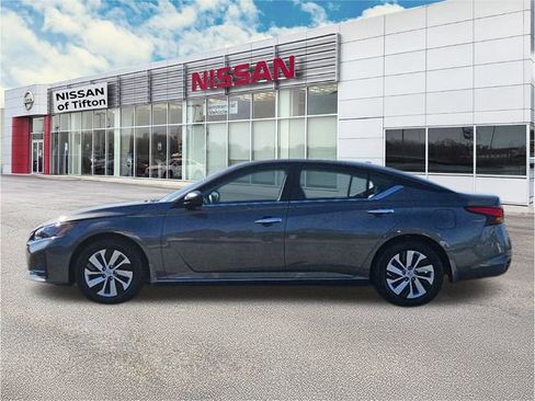 Certified 2025 Nissan Altima 2.5 S image 3