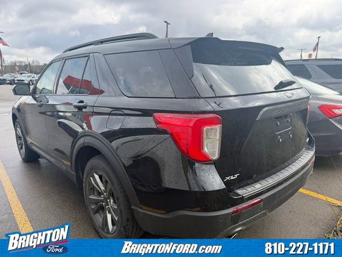 Used 2023 Ford Explorer XLT w/ Equipment Group 202A image 6