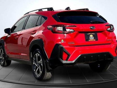 Used 2024 Subaru Crosstrek 2.0i Premium image 4