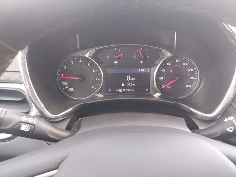 Used 2023 Chevrolet Equinox Premier AWD/4WD image 13