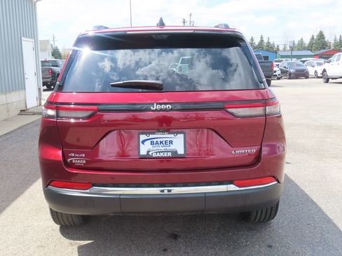 Used 2023 Jeep Grand Cherokee Limited w/ Luxury Tech Group II AWD/4WD image 13