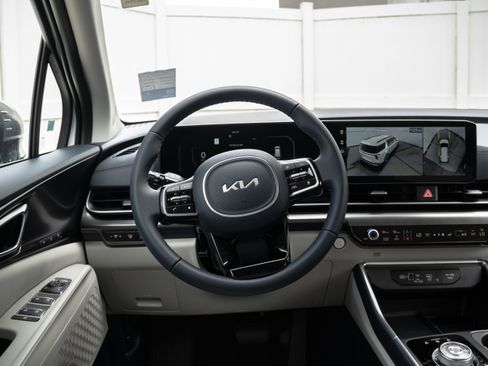 New 2026 Kia Carnival SX w/ SX Dark Edition Package image 14