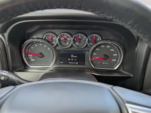 Used 2019 Chevrolet Silverado 1500 LT Trail Boss AWD/4WD image 29