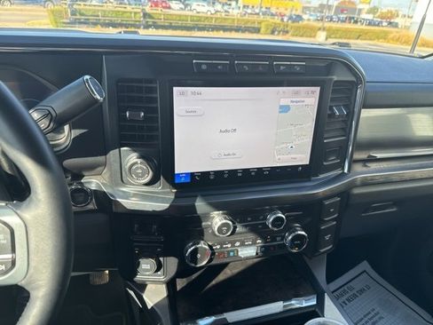 Used 2024 Ford F250 Lariat w/ Lariat Ultimate Package image 31