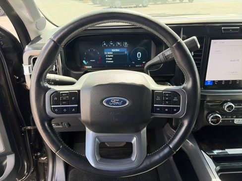 Used 2024 Ford F250 Lariat w/ Chrome Package AWD/4WD image 15
