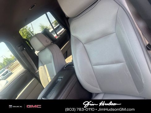 Used 2021 GMC Yukon SLT w/ Rear Media and Nav Package AWD/4WD image 5