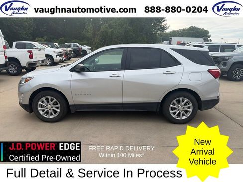 Used 2021 Chevrolet Equinox LS w/ LS Convenience Package AWD/4WD image 1