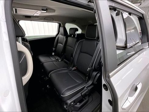 Certified 2025 Honda Odyssey Touring image 20