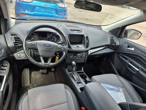 Used 2017 Ford Escape SE w/ Equipment Group 201A image 5