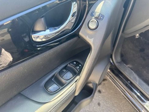 Used 2020 Nissan Rogue Sport SV AWD/4WD image 19