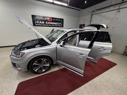 Used 2020 Audi Q7 3.0T Prestige w/ Prestige Package AWD/4WD image 56