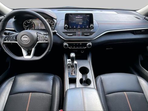 Used 2021 Nissan Altima 2.5 SR FWD image 15