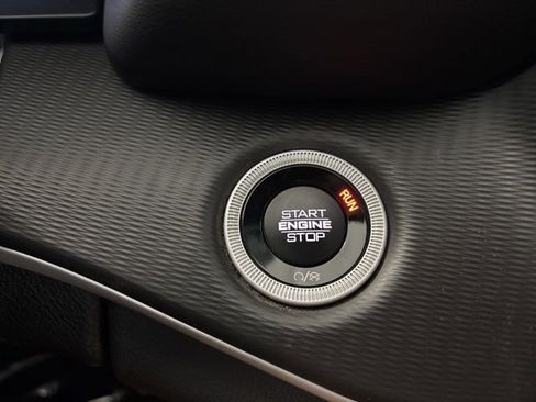 New 2025 Jeep Grand Cherokee L Altitude image 50