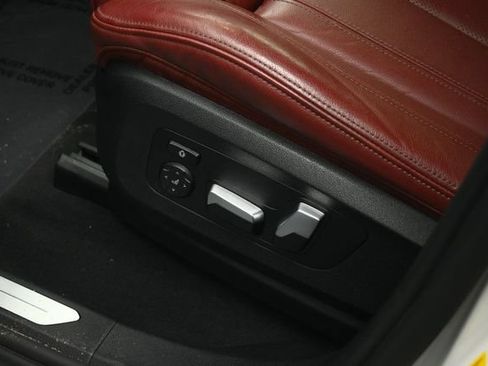 Used 2022 BMW X6 xDrive40i AWD/4WD image 44