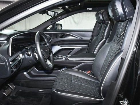 Certified 2026 Cadillac Lyriq V AWD/4WD image 6